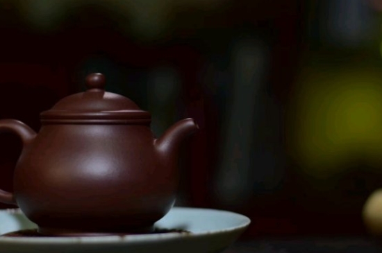 常见的七大材质的茶具优缺点，用什么材质的茶具泡茶最好？