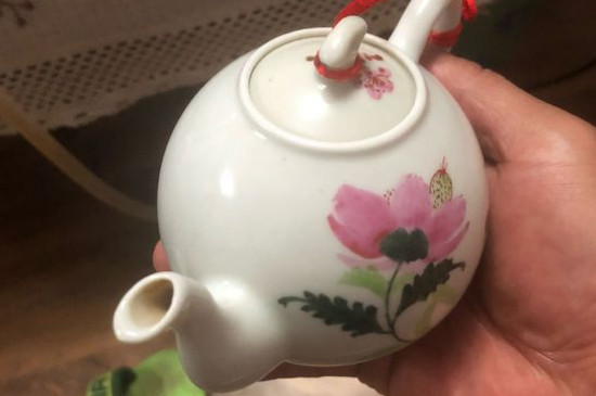 瓷壶适合泡什么茶，瓷器茶具喝什么茶好