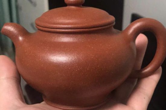 正宗紫砂壶多少钱一套，一套正宗宜兴紫砂壶什么价格