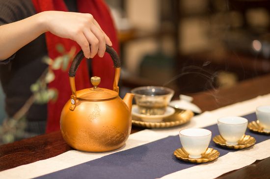 铜壶煮茶危害，铜壶长期泡茶有毒吗