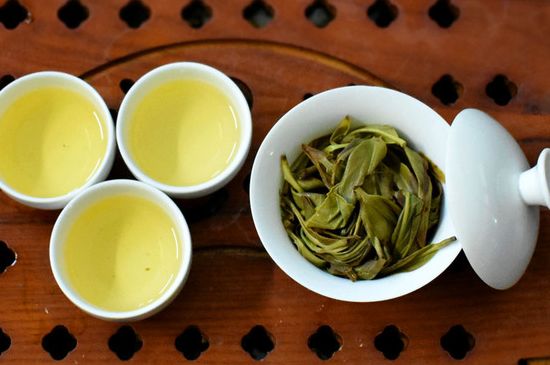 乌岽鸭屎香属于哪类茶，凤凰鸭屎香是红茶还是绿茶？