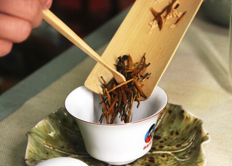 滇红茶的泡法