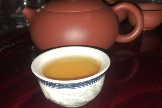 200一斤的茶叶算不算好，两百一斤买的是中低档茶