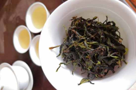 什么茶叶喝起来超级香，什么茶泡出来满屋浓香?