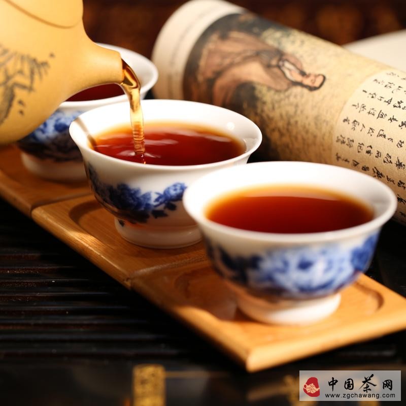 冲泡普洱茶图片