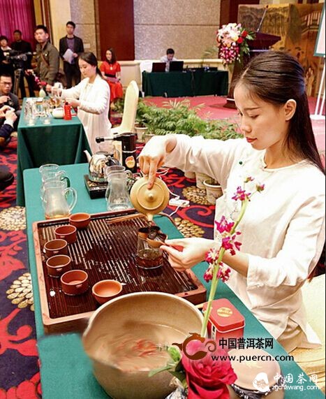 宜兴湖滏镇举办斗茶活动 诞生红茶王和绿茶王