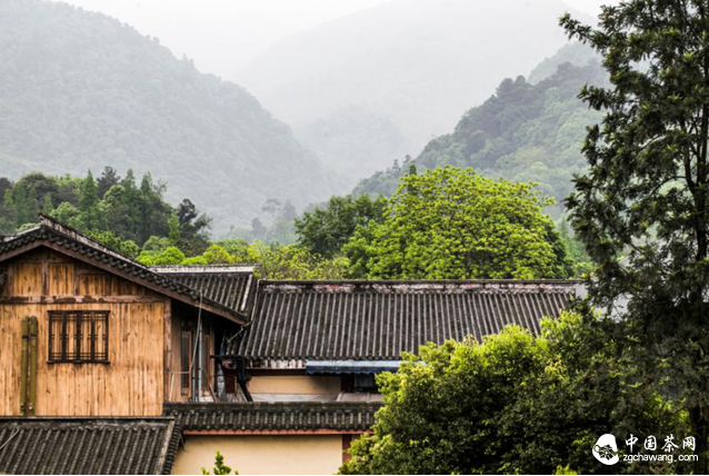 峨眉山山中房屋