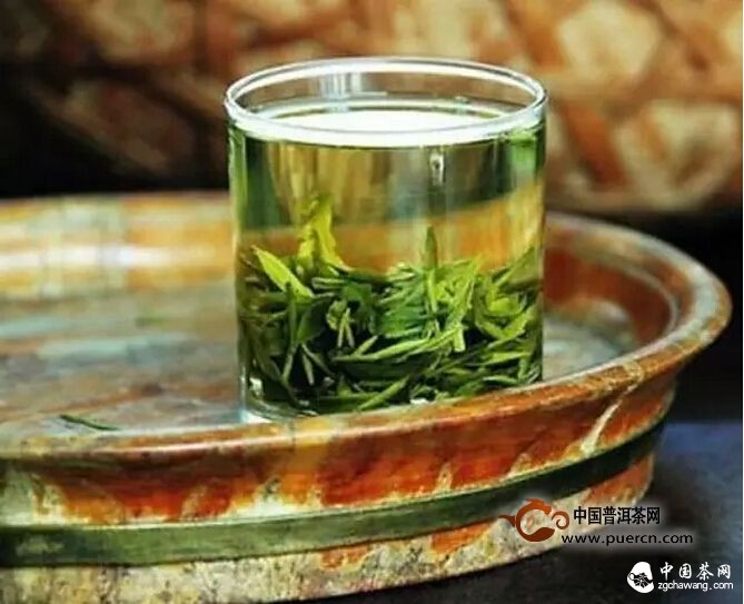 茶讯：今年茶叶比去年更嫩更香&mdash;&mdash;专家验茶