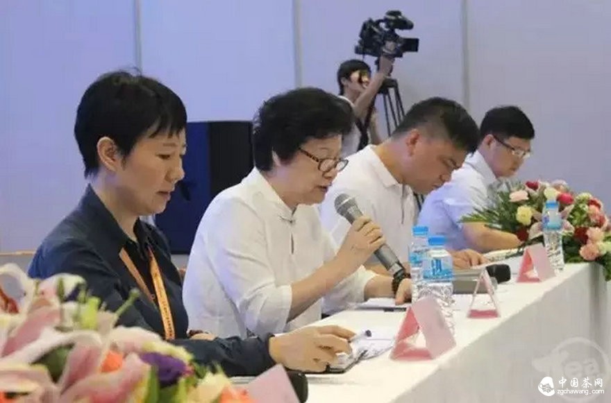 西湖龙井"钓鱼式"维权 维的是"权"还是"钱"？