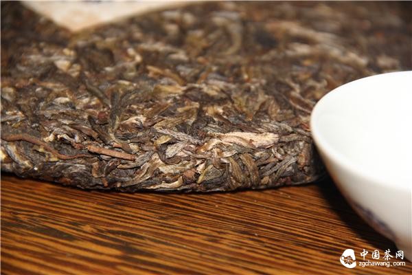 普洱茶生茶陈饼