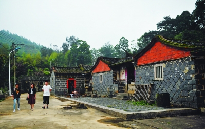 古道厦门界终点，也是中转站，转过山头就是安溪境内。何东方 摄
