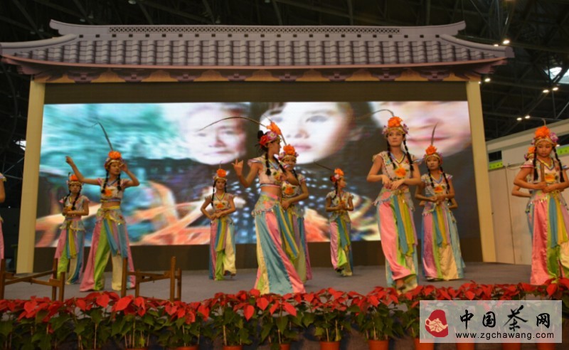 婺牌皇菊品牌推介会,展现婺源皇菊的原生态生长环境及饮用价值,现场免费品鉴。