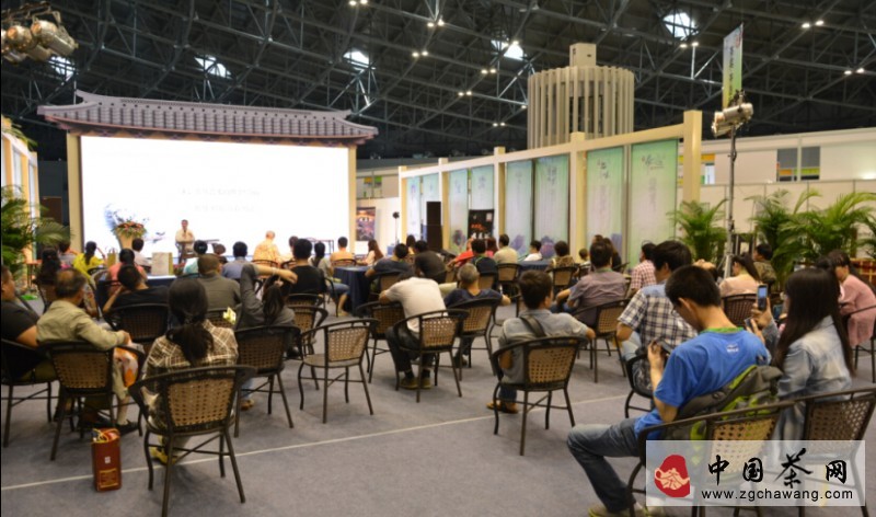 曲水流觞•晋阳茶语”茶会活动,美人与茶的完美结合,流水中取得香茗一杯,细品之,雅趣横生