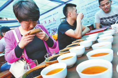 济南茶博会4天迎客12万人次